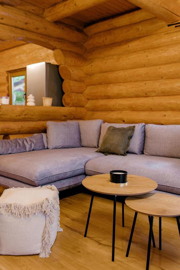 Holzhaus * Sadu