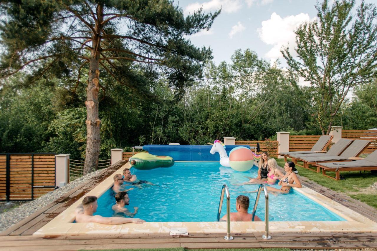 Chalet Holzhaus Sadu